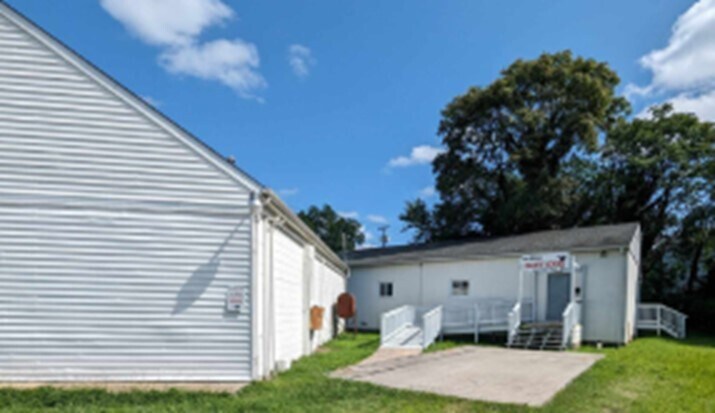 More Photos Of 1622 12th St, Lynchburg Showroom For Sale