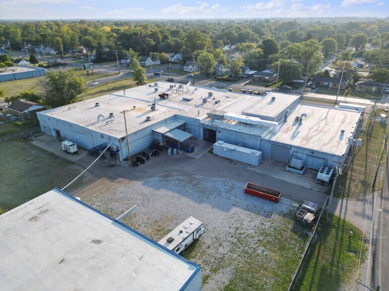 More Photos Of 1711 Woodland Ave, Columbus Warehouse For Lease