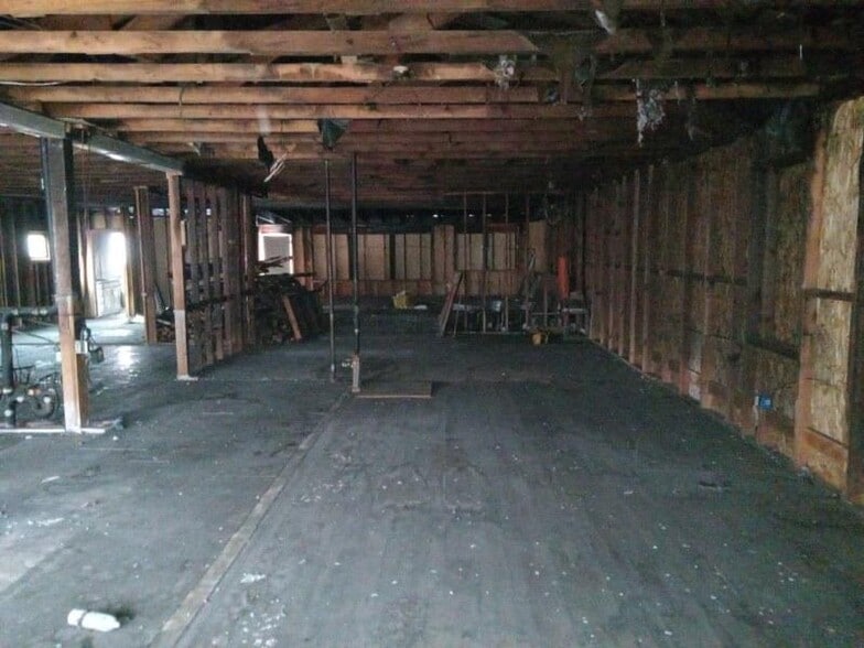 More Photos Of 11807 Main St, Fort Jones Storefront Retail Office For Sale