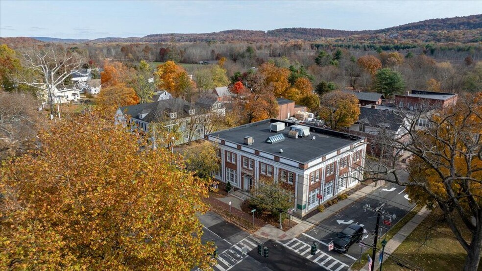 More Photos Of 760 Hopmeadow St, Simsbury Office For Sale