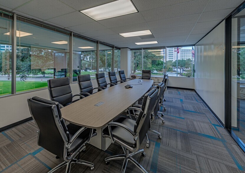 More Photos Of 2929 Briarpark Dr, Houston Office For Sale