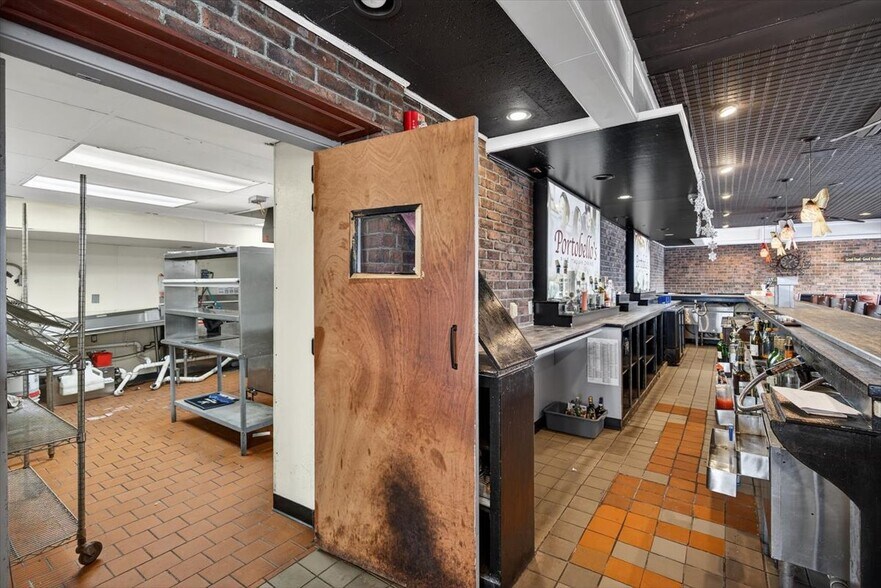 More Photos Of 5 Main St, Derby Restaurant For Sale