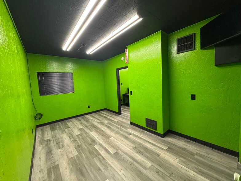 More Photos Of 850 Beatty St, Medford Office For Lease