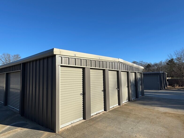 More Photos Of 8665 Maysville Rd, Maysville Self Storage For Sale