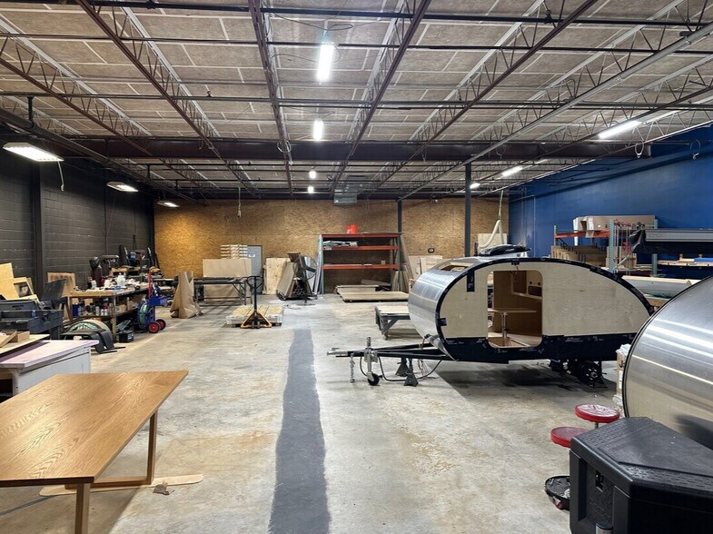 More Photos Of 1908 Richland Ave E, Aiken Industrial For Sale