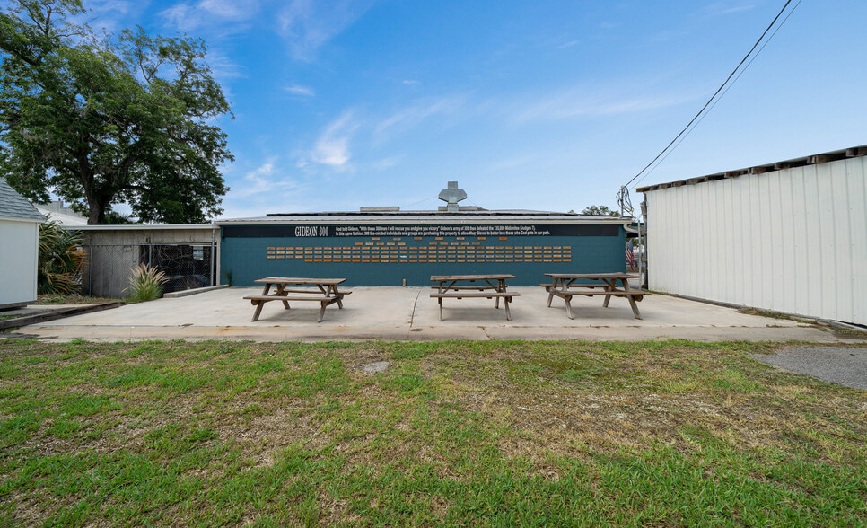 More Photos Of 98 NE 9th St, Ocala Unknown For Lease