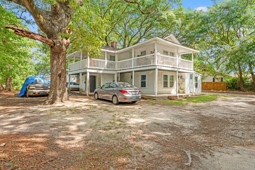 More Photos Of 401 Alder St, Myrtle Beach Apartments For Sale