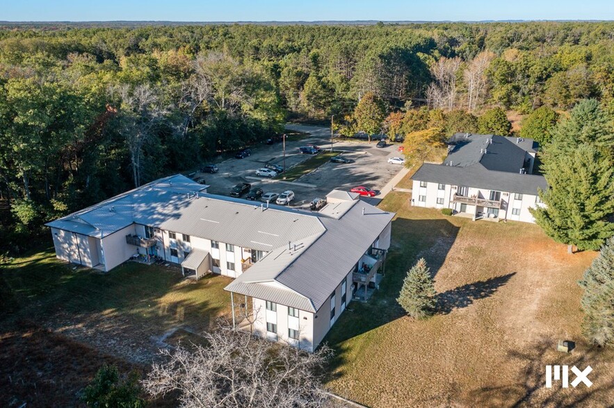 More Photos Of 70 N Lester St, White Cloud Apartments For Sale