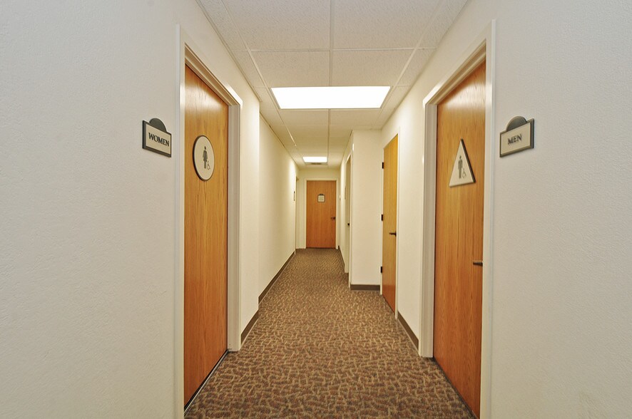 More Photos Of 231 Old Bernal Ave, Pleasanton Office For Lease