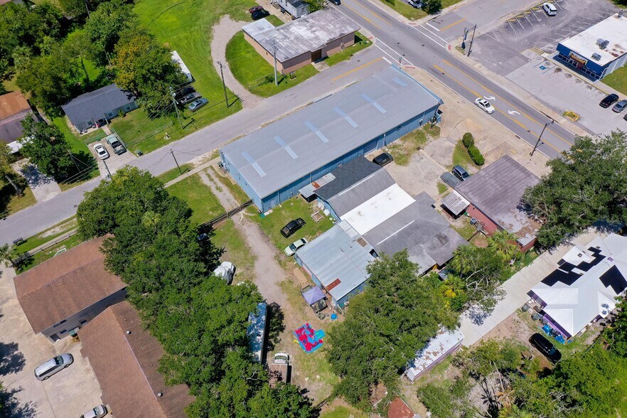 More Photos Of 865 Orange Ave, Daytona Beach Warehouse For Sale