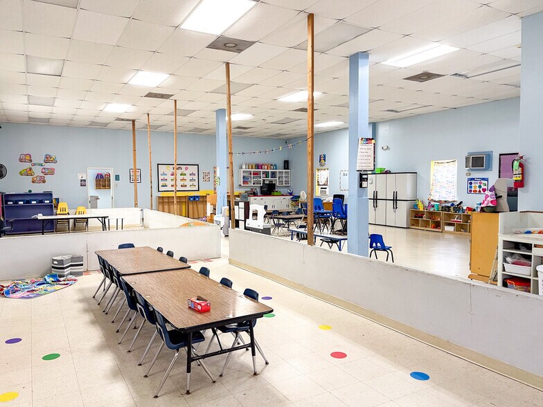 Primary Photo Of 40109 Abby James Rd, Prairieville Daycare Center For Sale