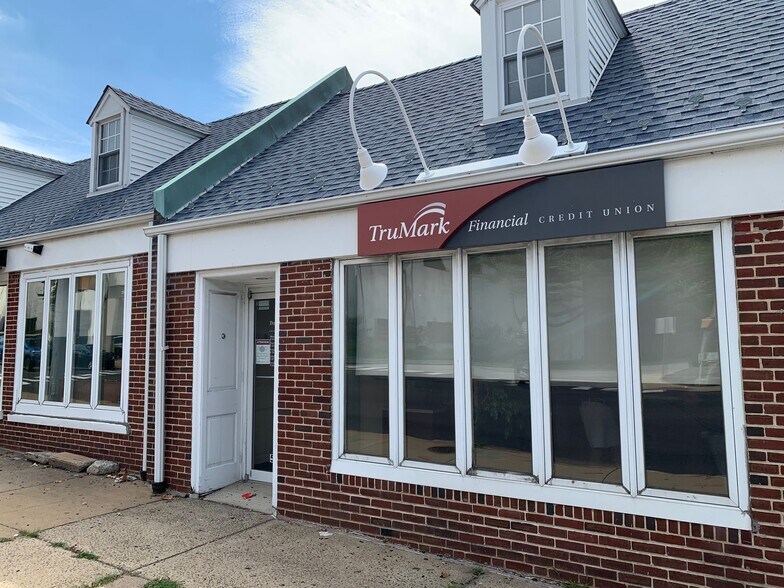 More Photos Of 509-515 Old York Rd, Jenkintown Storefront Retail Office For Lease