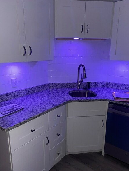 More Photos Of 5120 Glenwood Ave, Youngstown Apartments For Sale