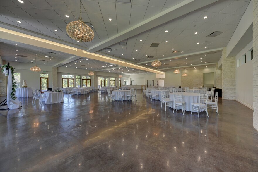 More Photos Of 25566 Bradbury Dr, Hockley Theater Concert Hall For Sale