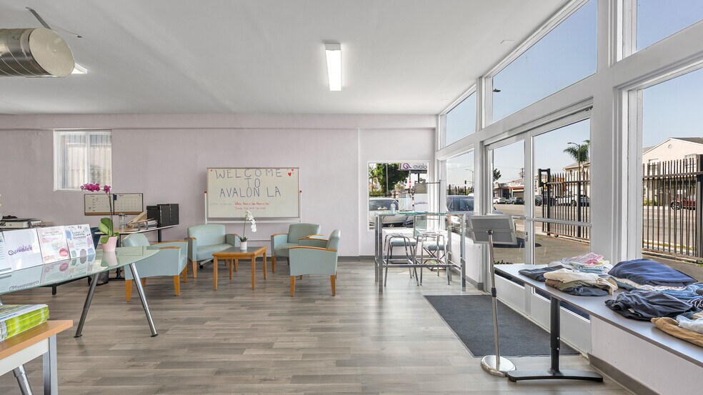 More Photos Of 6622 Crenshaw Blvd, Los Angeles Storefront Retail Residential For Sale