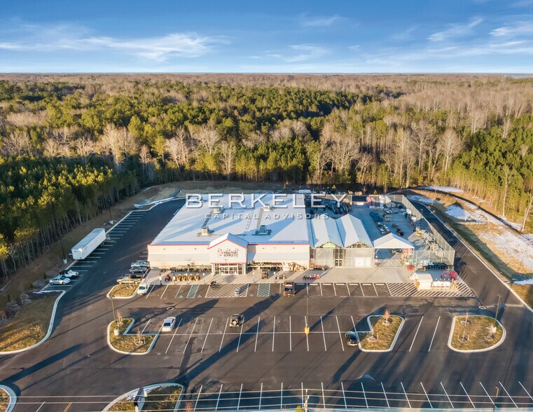 More Photos Of 183 General Puller Hwy, Saluda Freestanding For Sale