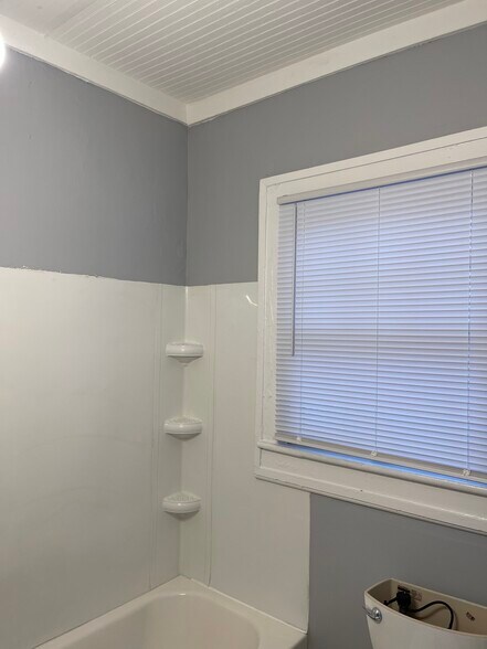 More Photos Of 634 E 37th St, Indianapolis Apartments For Sale