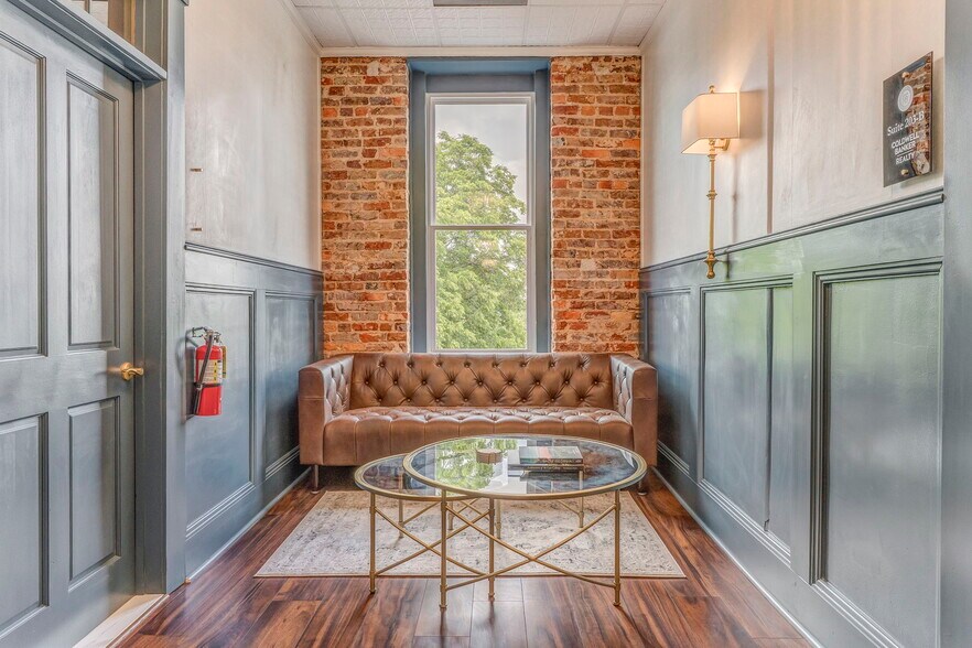 More Photos Of 35 N Main St, Jasper Loft Creative Space For Lease