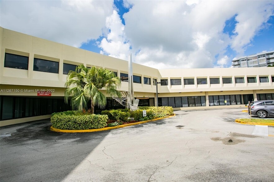 1380-ne-miami-gardens-dr-north-miami-beach-fl-33179-medical-office