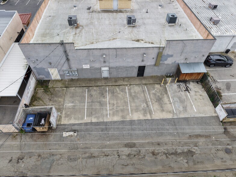 More Photos Of 1625 Cecil Ave, Delano Freestanding For Lease