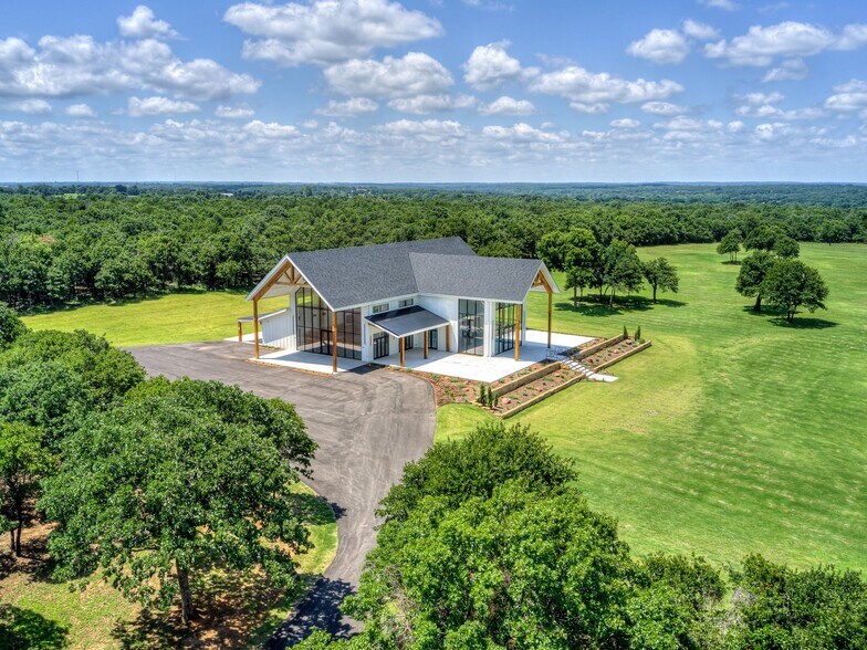 More Photos Of 20480 NE 164th St, Luther Lodge Meeting Hall For Sale