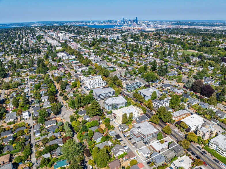 More Photos Of 5639 California Ave SW, Seattle Office For Sale