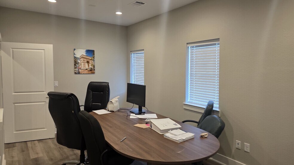 More Photos Of 23219 Red River Dr, Katy Medical For Sale