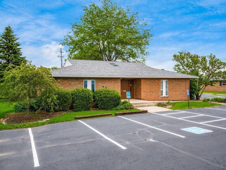 More Photos Of 4960 Middle Urbana Rd, Springfield Medical For Sale