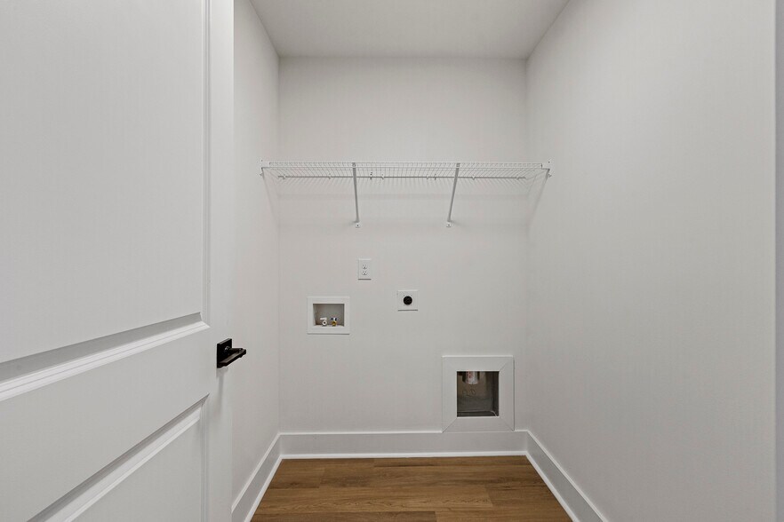 More Photos Of 114 Chella Ct, Sanford Multifamily For Sale