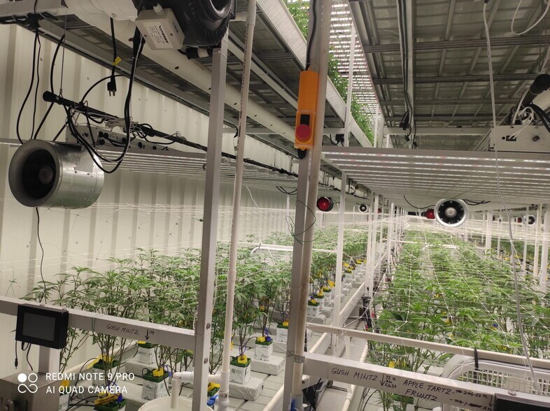 More Photos Of 609 Indian Rd, Seiling Auto Repair For Sale