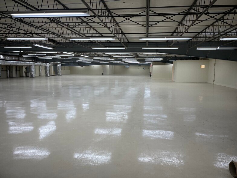 More Photos Of 2845 Wall Triana Hwy, Huntsville Warehouse For Lease