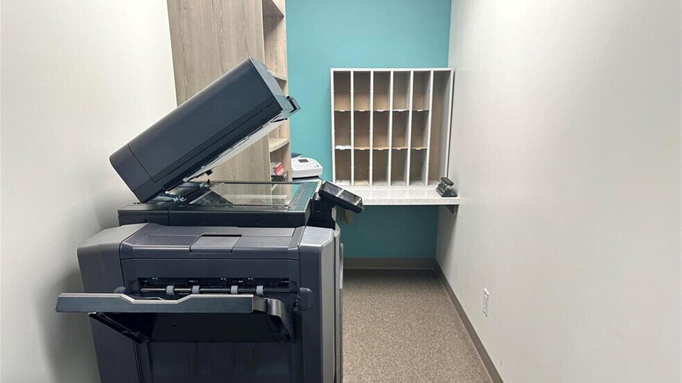 More Photos Of 105 Fort Whyte Way, Oak Bluff Coworking Space