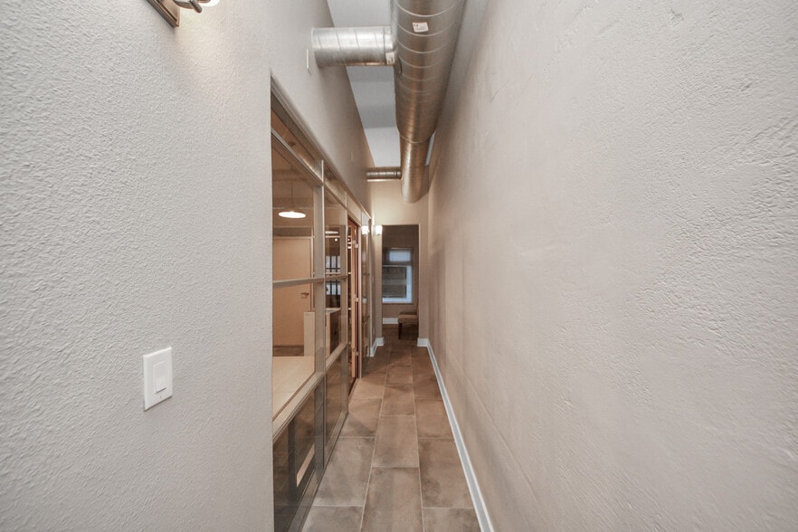 More Photos Of 4123 Highway 90, Brookshire Office For Sale