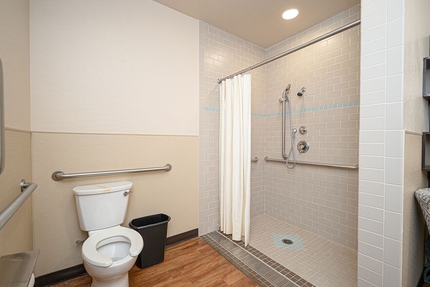 More Photos Of 4338 W Thomas Rd, Phoenix Storefront For Sale