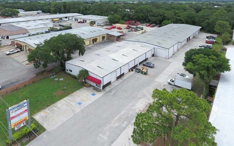 More Photos Of 1985 Cattlemen Rd, Sarasota Warehouse For Sale