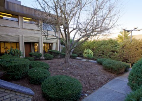 More Photos Of 9 Post Rd, Oakland Medical For Sale