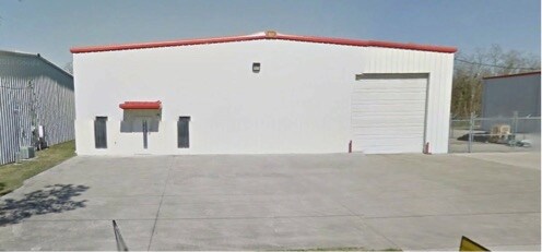 More Photos Of 2155 Stillwater Dr, Beaumont Warehouse For Lease