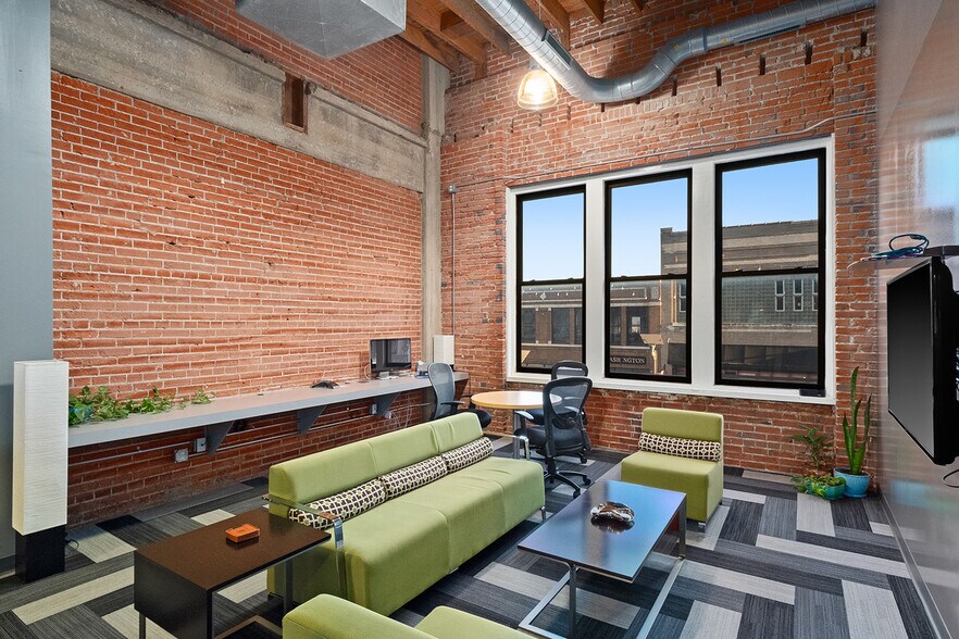 More Photos Of 1314-1316 Washington Ave, Saint Louis Loft Creative Space For Lease