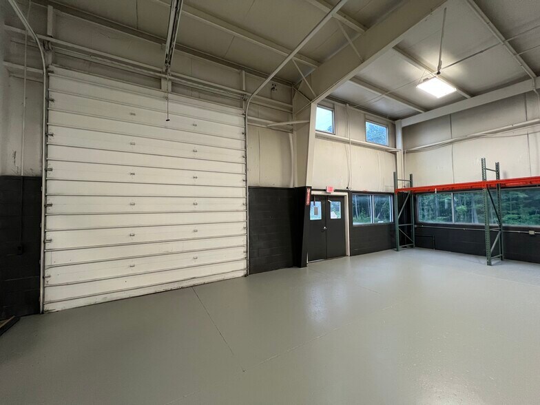 More Photos Of 12259-12315 Cleveland St, Nunica Warehouse For Lease