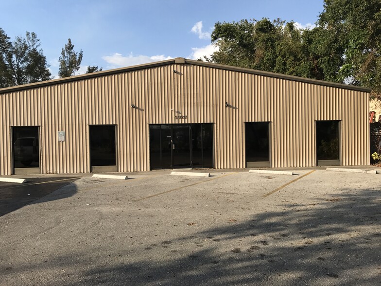 Primary Photo Of 3927 Exchange Ave, Naples Warehouse For Lease