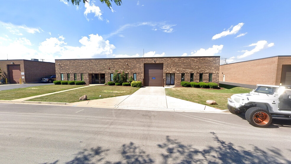 More Photos Of 369-373 Balm Ct, Wood Dale Warehouse For Lease