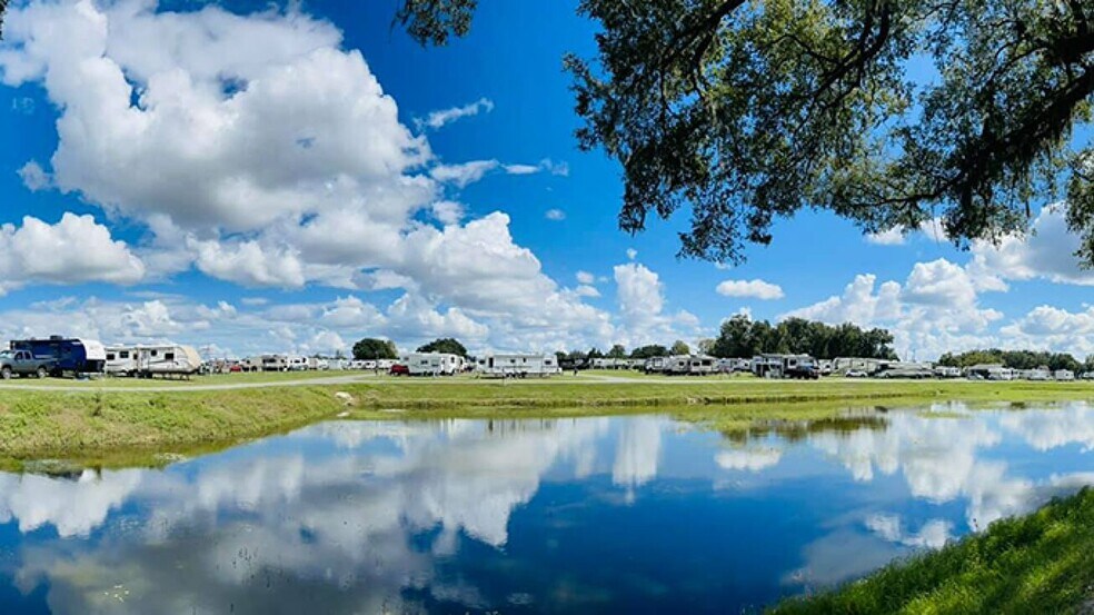 More Photos Of 882 FL-44, Wildwood Trailer Camper Park For Sale