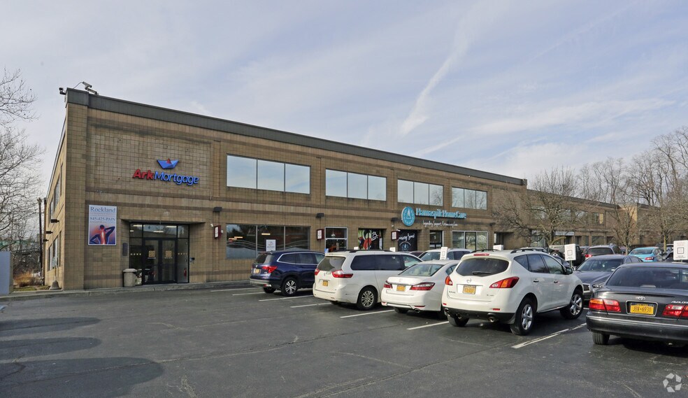 Primary Photo Of 1-25 Perlman Dr, Spring Valley Coworking Space