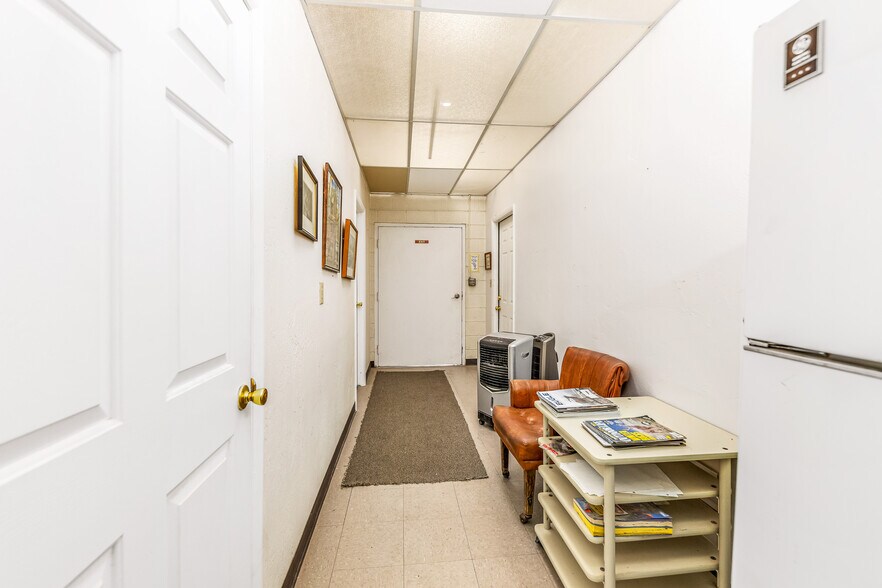 More Photos Of 875 W Main St, Cedaredge Flex For Sale