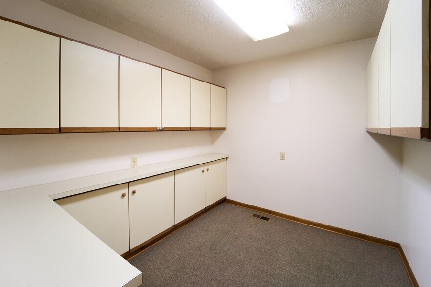 More Photos Of 10022 Rutledge Pike, Knoxville Medical For Sale