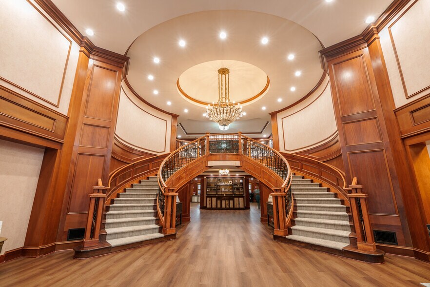 More Photos Of 425 Country Club Dr, Stockbridge Healthcare For Sale