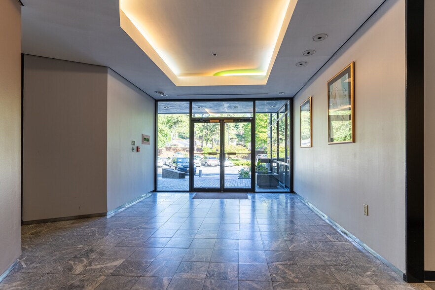 More Photos Of 1700 Water Pl SE, Atlanta Office For Lease