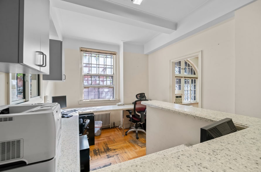 More Photos Of 325 E 79th St, New York Apartments For Sale