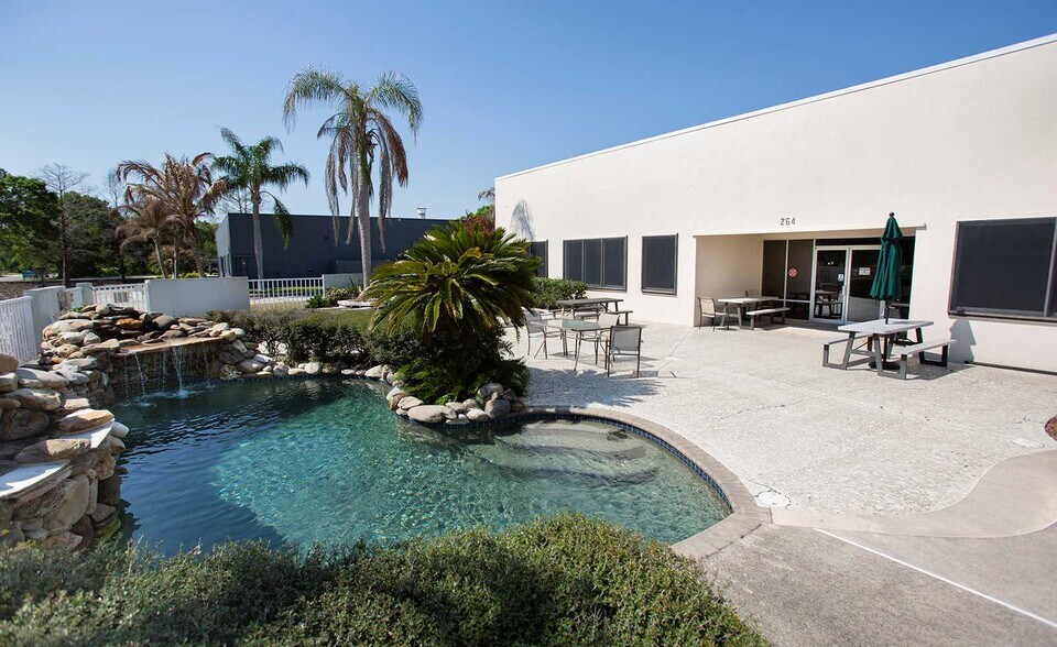 Primary Photo Of 264 West Dr, Melbourne Light Manufacturing For Lease