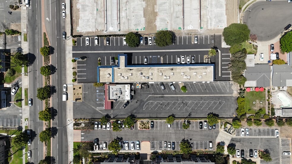 More Photos Of 7151 Lincoln Ave, Buena Park Medical For Lease